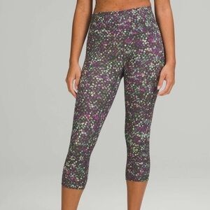 🌼NWOT🌸 Lululemon Wunder Under High-Rise Crop 21" *Full-On Luxtreme - Sz 8